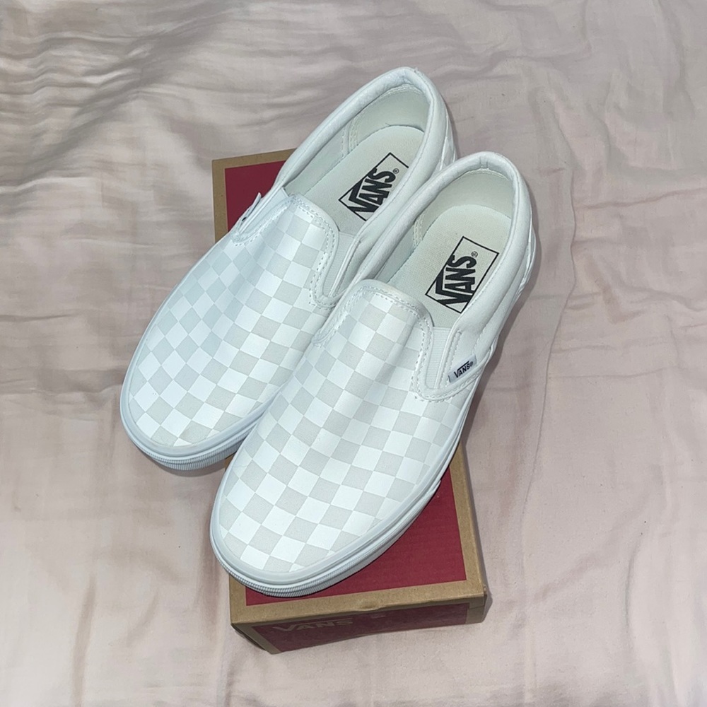 unisex white checker board vans
